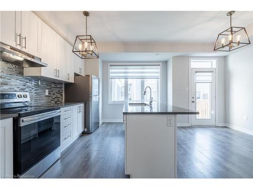 12 Rapids Lane, Hamilton, ON - Indoor Photo Showing Kitchen With Upgraded Kitchen