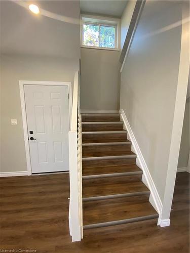 3-29 Marlborough Street, Brantford, ON - Indoor Photo Showing Other Room