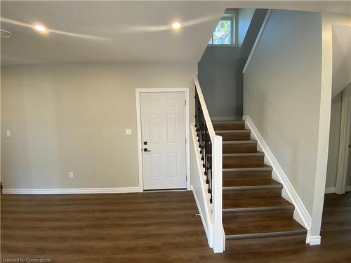 3-29 Marlborough Street, Brantford, ON - Indoor Photo Showing Other Room