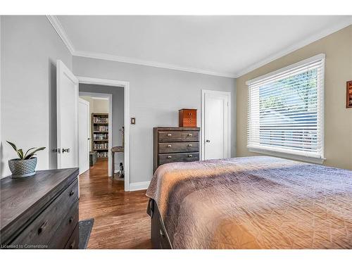 130 Garside Avenue S, Hamilton, ON - Indoor Photo Showing Bedroom