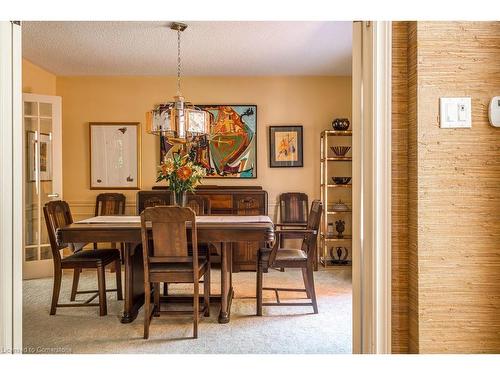 163 Watsons Lane, Dundas, ON - Indoor Photo Showing Dining Room