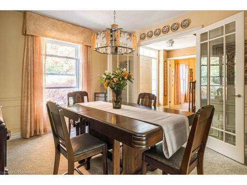 163 Watsons Lane, Dundas, ON - Indoor Photo Showing Dining Room