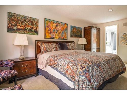 163 Watsons Lane, Dundas, ON - Indoor Photo Showing Bedroom