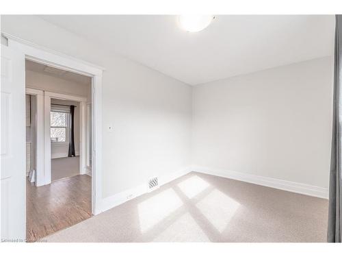 73 Balmoral Avenue N, Hamilton, ON - Indoor Photo Showing Other Room