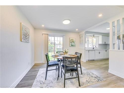 615 Cumberland Avenue, Burlington, ON - Indoor Photo Showing Dining Room