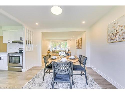 615 Cumberland Avenue, Burlington, ON - Indoor Photo Showing Dining Room