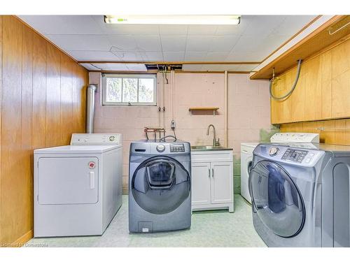 615 Cumberland Avenue, Burlington, ON - Indoor Photo Showing Laundry Room