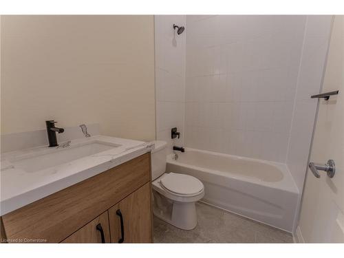 602-11 Robert Street, Hamilton, ON - Indoor Photo Showing Bathroom