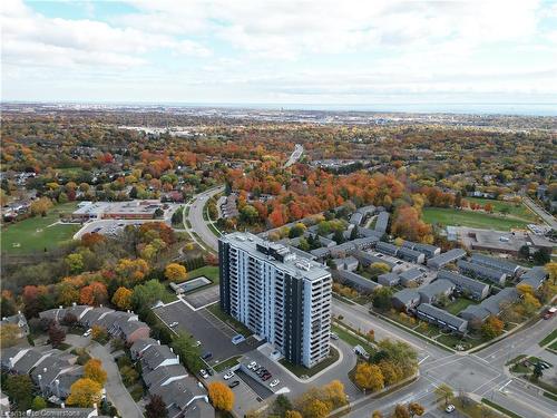 1008-2055 Upper Middle Road, Burlington, ON - Outdoor With View