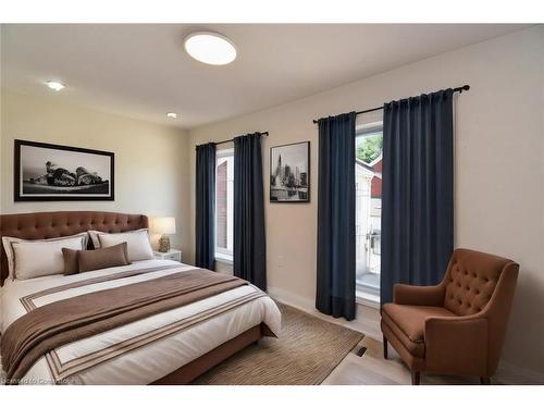 126 Evans Street, Hamilton, ON - Indoor Photo Showing Bedroom