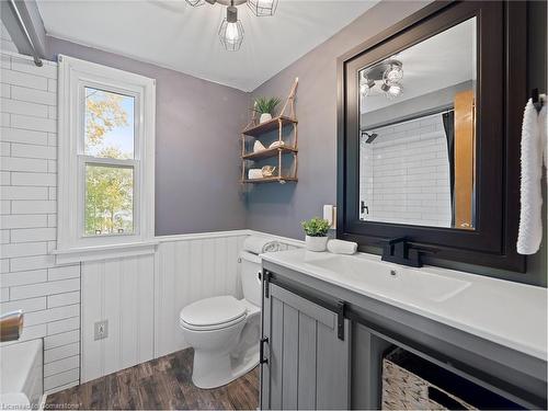 6267 Rainham Road, Dunnville, ON - Indoor Photo Showing Bathroom