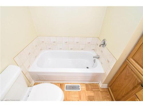 1374 Killaly Street E, Port Colborne, ON - Indoor Photo Showing Bathroom