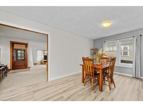 611 John St Street, Dunnville, ON - Indoor Photo Showing Dining Room