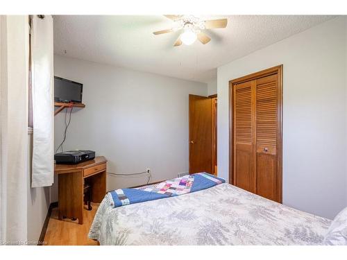 52 Greenmeadow Court, St. Catharines, ON - Indoor Photo Showing Bedroom