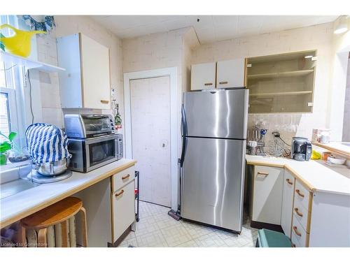 24 Burris Street, Hamilton, ON - Indoor Photo Showing Kitchen