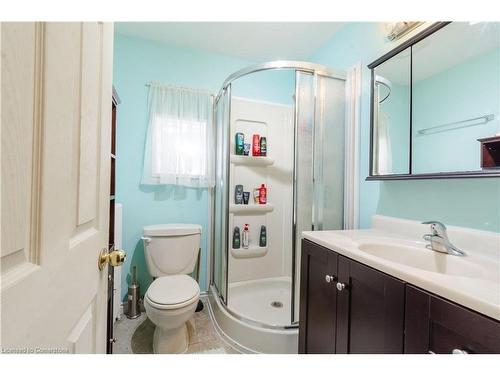 24 Burris Street, Hamilton, ON - Indoor Photo Showing Bathroom