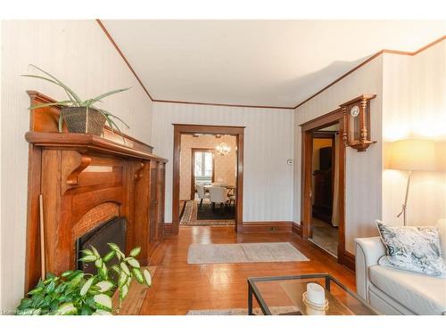 24 Burris Street, Hamilton, ON - Indoor Photo Showing Living Room