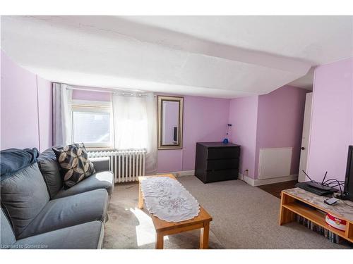 24 Burris Street, Hamilton, ON - Indoor Photo Showing Living Room