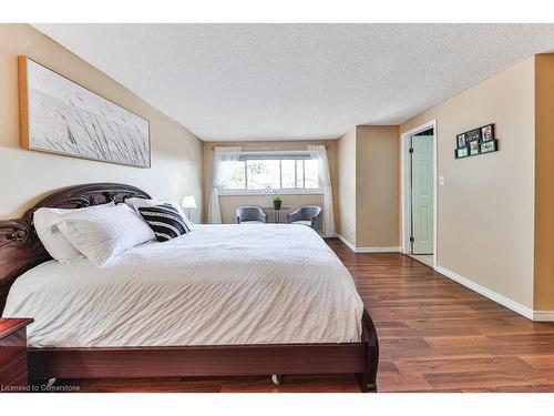 19-1675 Upper Gage Avenue, Hamilton, ON - Indoor Photo Showing Bedroom