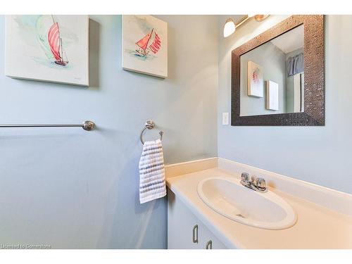 19-1675 Upper Gage Avenue, Hamilton, ON - Indoor Photo Showing Bathroom