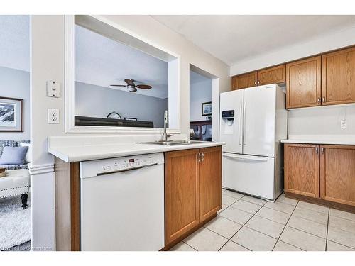 65-485 Green Road, Stoney Creek, ON - Indoor Photo Showing Kitchen With Double Sink