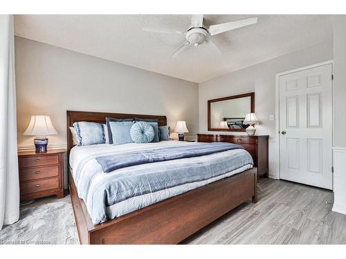 65-485 Green Road, Stoney Creek, ON - Indoor Photo Showing Bedroom