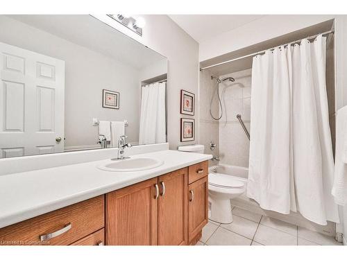 65-485 Green Road, Stoney Creek, ON - Indoor Photo Showing Bathroom