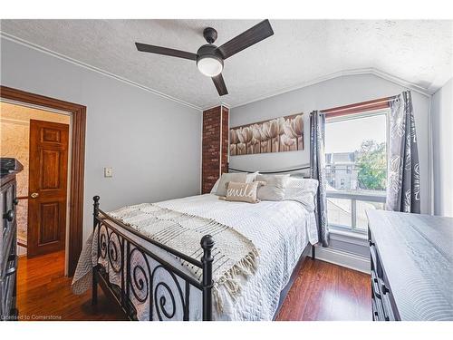 62 Birch Avenue, Hamilton, ON - Indoor Photo Showing Bedroom