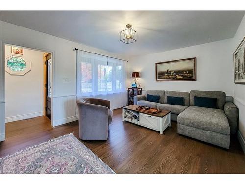 11755 Hwy 3, Wainfleet, ON - Indoor Photo Showing Living Room