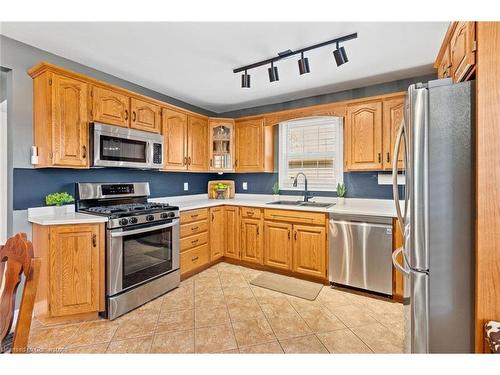 23 Verne Avenue, Welland, ON - Indoor Photo Showing Kitchen