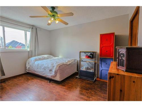 173 Templemead Drive, Hamilton, ON - Indoor Photo Showing Bedroom