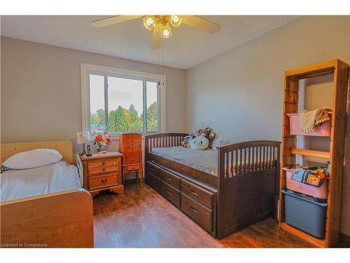 173 Templemead Drive, Hamilton, ON - Indoor Photo Showing Bedroom