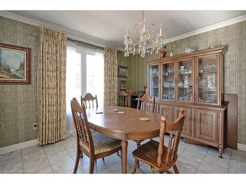 251 Glen Afton Drive, Burlington, ON - Indoor Photo Showing Dining Room