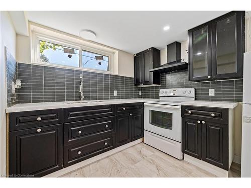 Lower Unit-755 Drury Lane, Burlington, ON - Indoor Photo Showing Kitchen