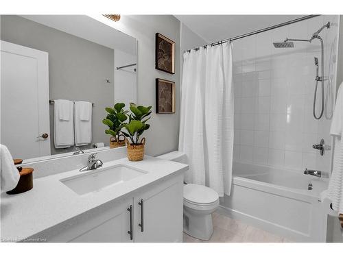 46 Waterlily Way, Stoney Creek, ON - Indoor Photo Showing Bathroom