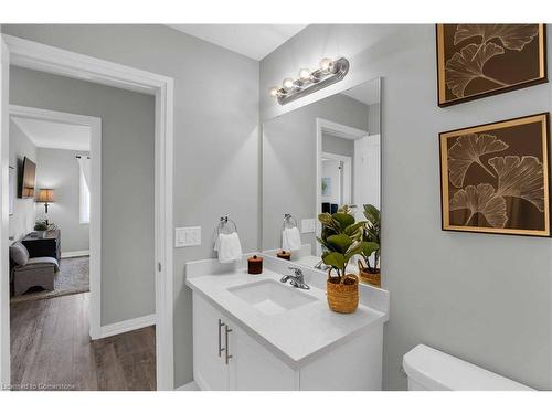 46 Waterlily Way, Stoney Creek, ON - Indoor Photo Showing Bathroom