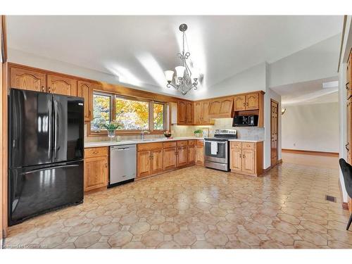 313 Ofield Road S, Flamborough, ON - Indoor Photo Showing Kitchen