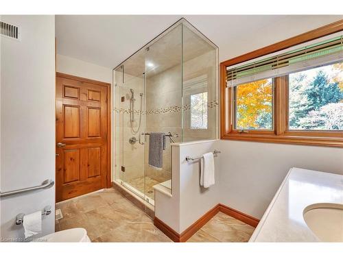 313 Ofield Road S, Flamborough, ON - Indoor Photo Showing Bathroom