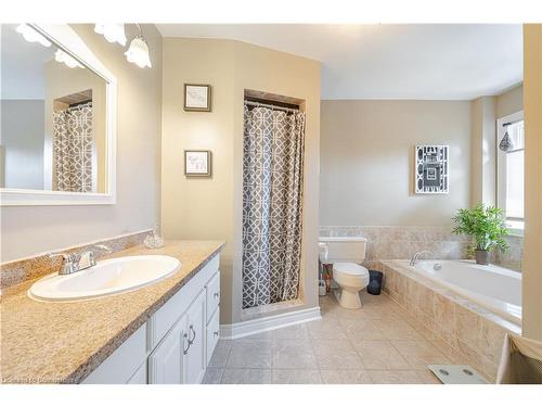 24 Furrows End, Brampton, ON - Indoor Photo Showing Bathroom