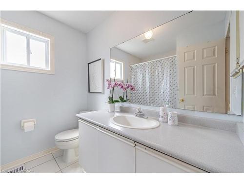 24 Furrows End, Brampton, ON - Indoor Photo Showing Bathroom