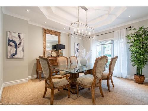 64 Nelson Street, Waterdown, ON - Indoor Photo Showing Dining Room