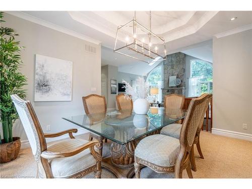 64 Nelson Street, Waterdown, ON - Indoor Photo Showing Dining Room