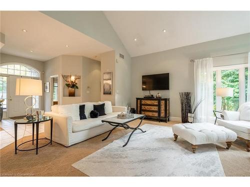 64 Nelson Street, Waterdown, ON - Indoor Photo Showing Living Room