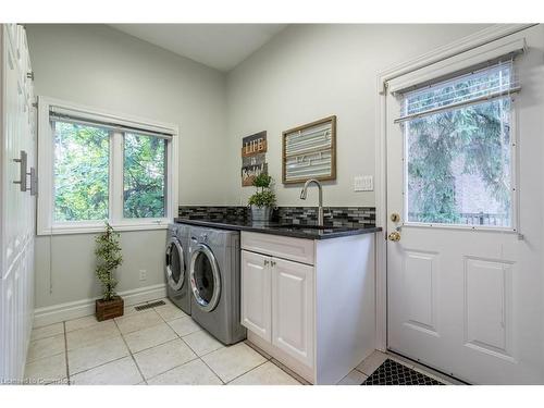 64 Nelson Street, Waterdown, ON - Indoor Photo Showing Laundry Room