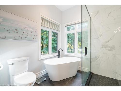 64 Nelson Street, Waterdown, ON - Indoor Photo Showing Bathroom