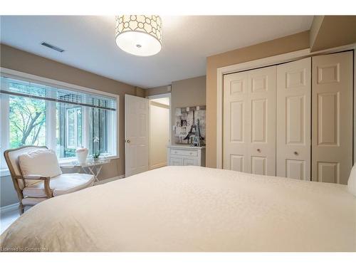 64 Nelson Street, Waterdown, ON - Indoor Photo Showing Bedroom