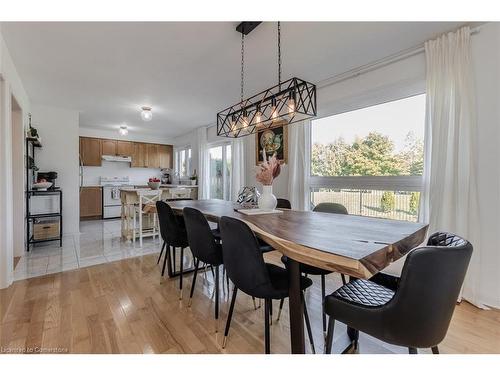 2441 Falkland Crescent, Oakville, ON - Indoor Photo Showing Dining Room