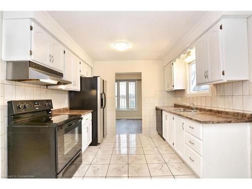 1-45 Edwina Place, Hamilton, ON - Indoor Photo Showing Kitchen