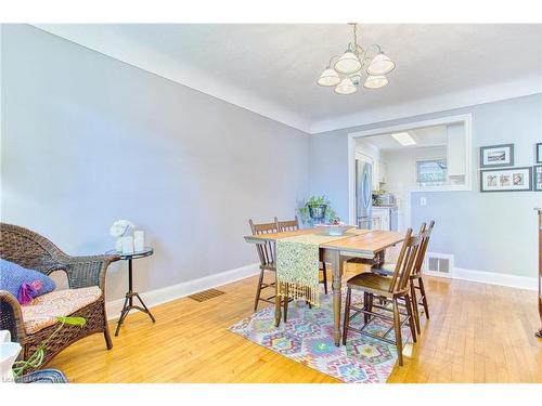 103 East 25Th Street, Hamilton, ON - Indoor Photo Showing Dining Room