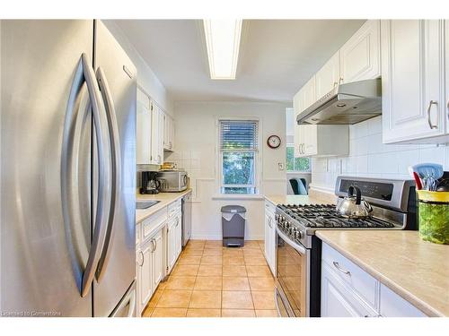 103 East 25Th Street, Hamilton, ON - Indoor Photo Showing Kitchen